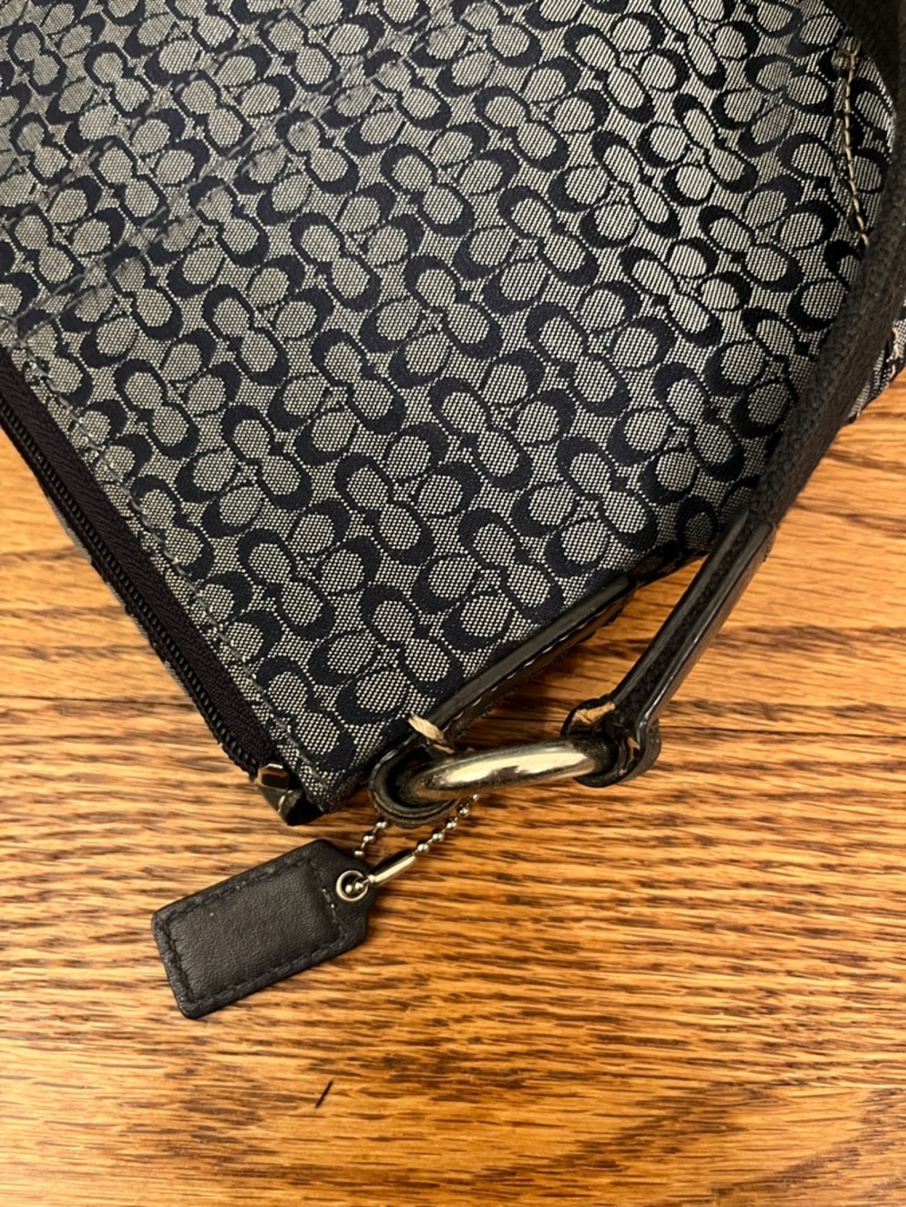Y2K Coach Soho Mini Signature Bag 44718 Classic Coach Design Navy and Gray COA - Picture 4 of 16
